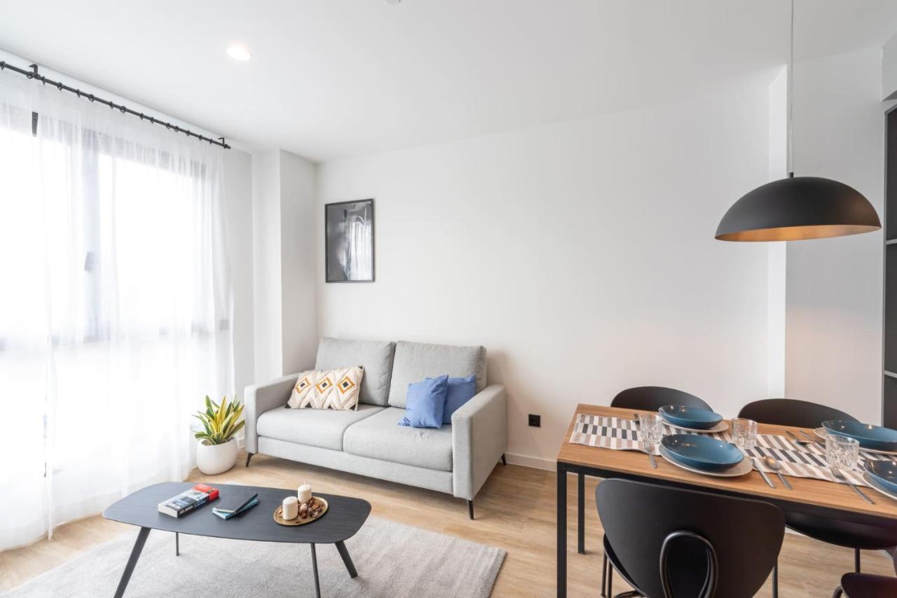 Be Casa - Valdebebas Aparthotel Мадрид Екстериор снимка