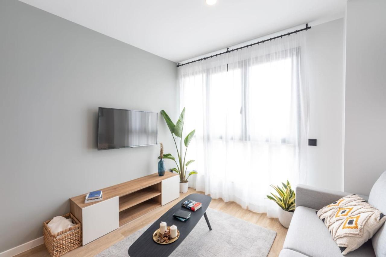 Be Casa - Valdebebas Aparthotel Мадрид Екстериор снимка