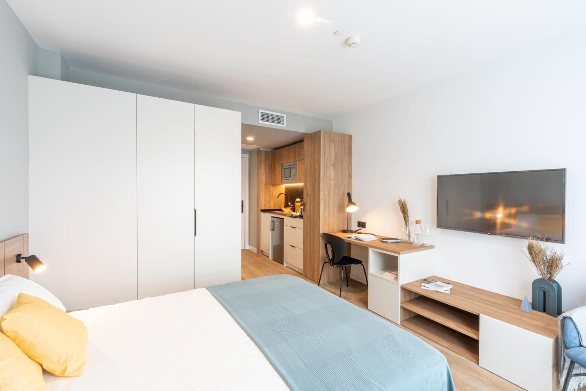 Be Casa - Valdebebas Aparthotel Мадрид Екстериор снимка
